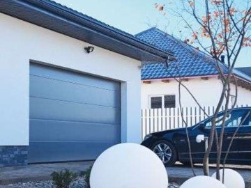 Алютех Секційні гаражні ворота Prestige